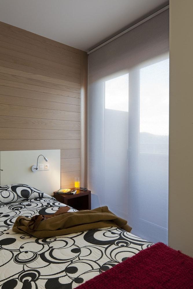 Abarco Apartments Santa Coloma de Gramenet Екстер'єр фото